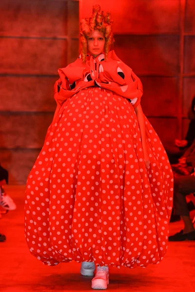 Look 9